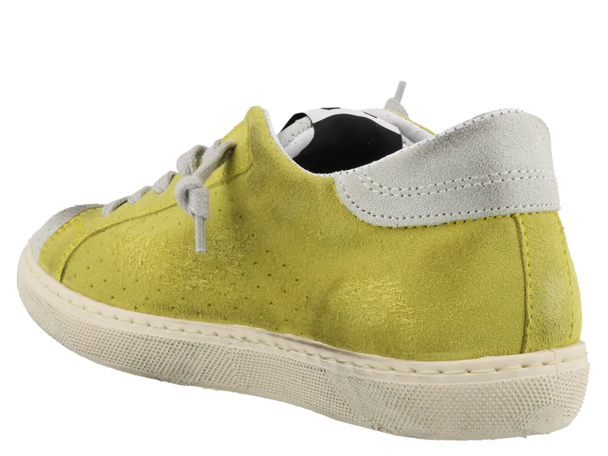 2Star Distressed Sneakers