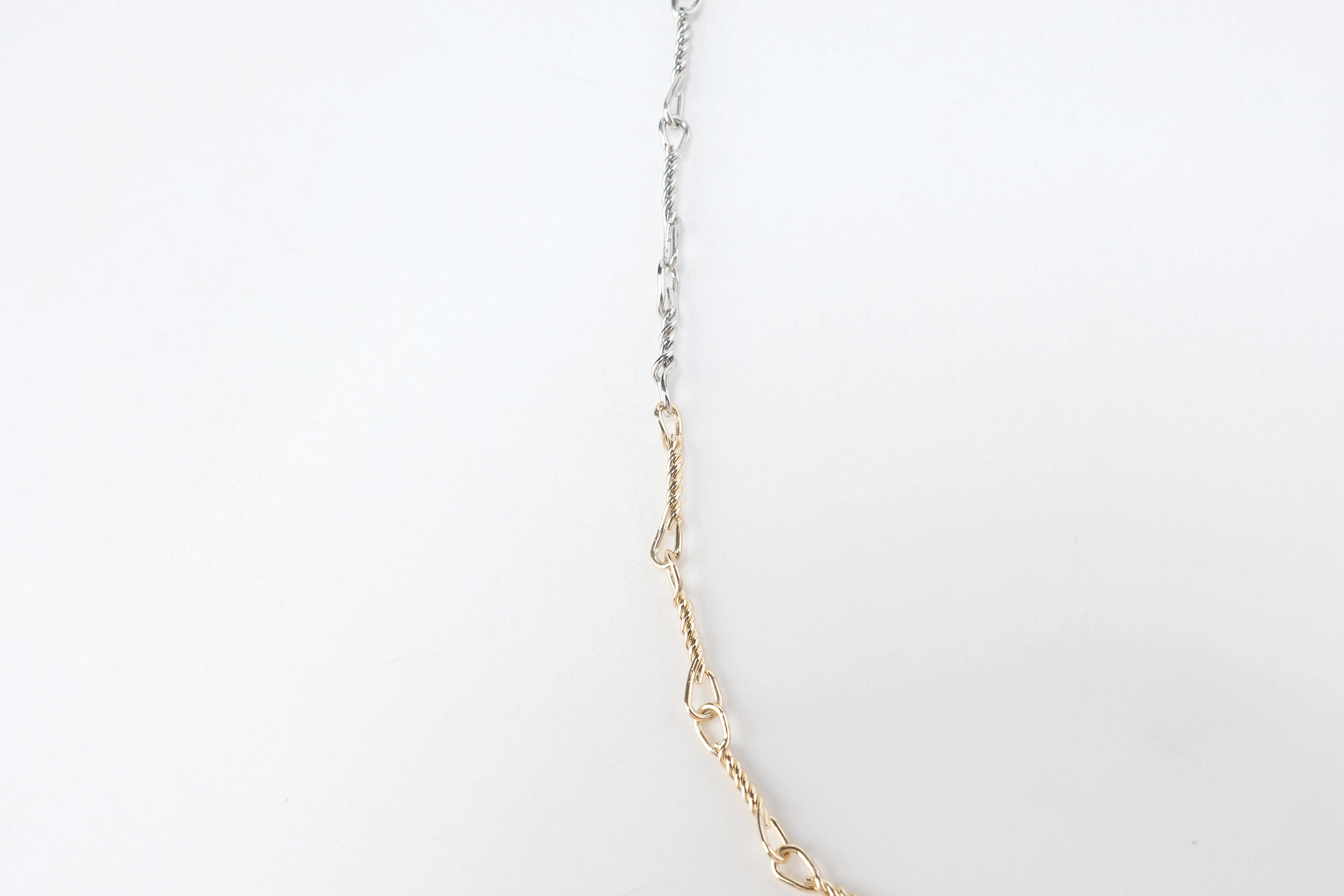 Knotted Hat Chain