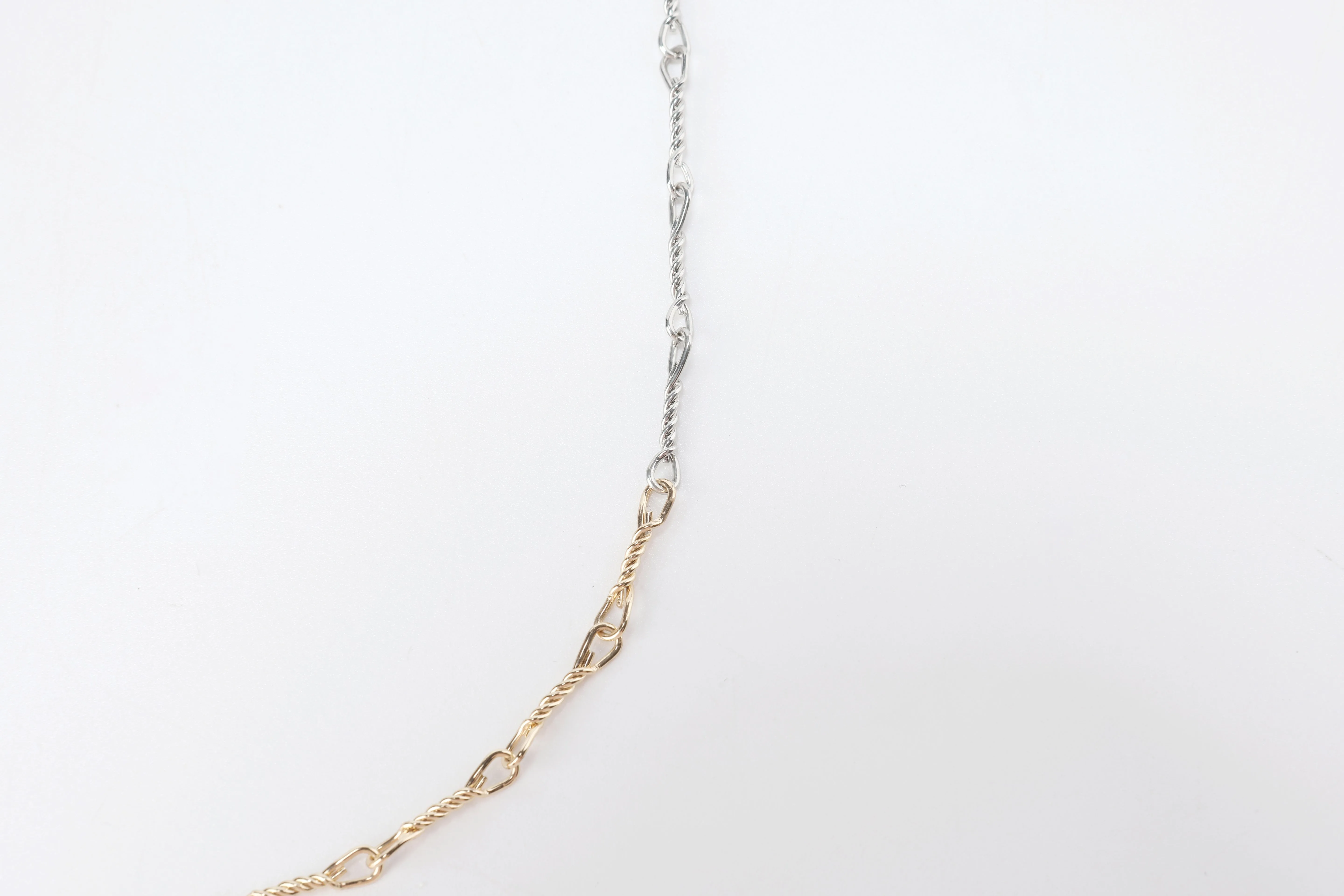 Knotted Hat Chain