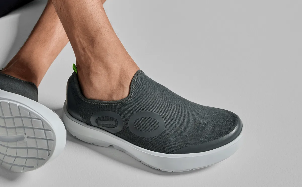 Men's OOmg eeZee Low Shoe - Volcanic Ash